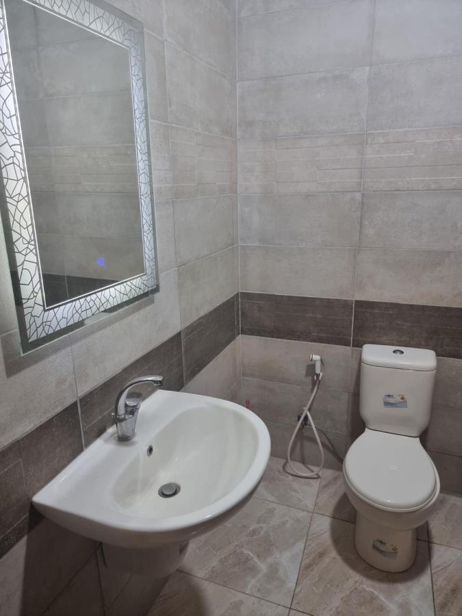 Sbatin madba Hotel Madaba Bagian luar foto